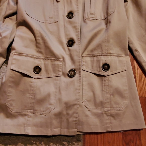 Short Utility Jacket - Picture 4 of 9